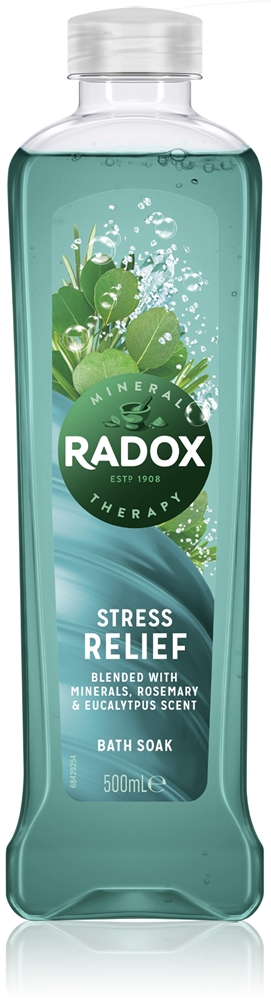 

Почувствуйте себя восстановленным с помощью пены для ванны для снятия стресса Radox, rosemary & eucalyptus 500 мл