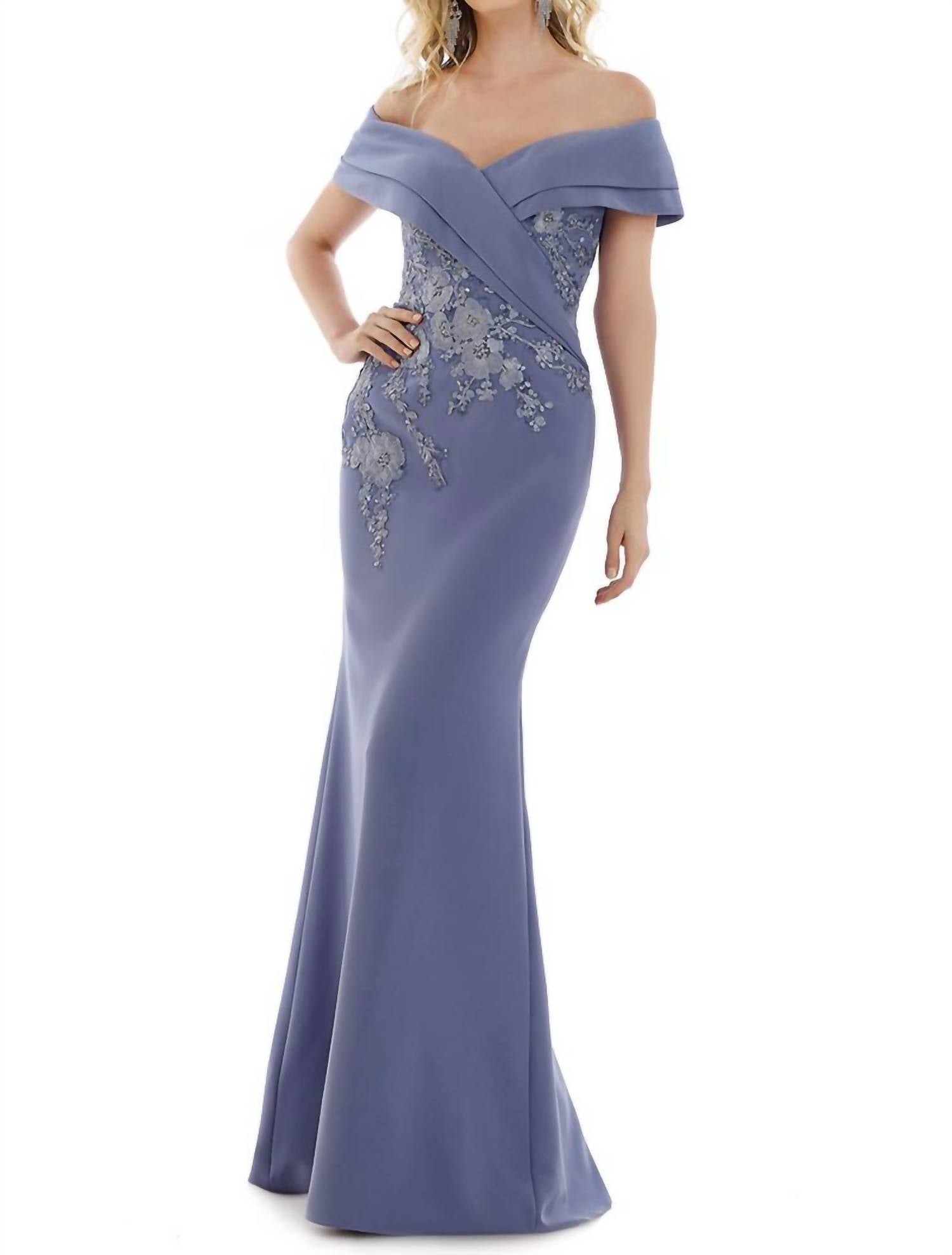 

Цветочное платье с открытыми плечами в венецианском синем Gia Franco