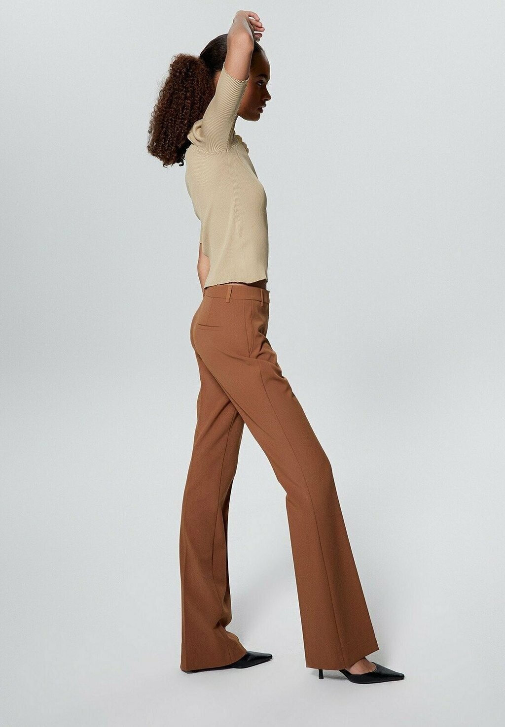 

Брюки HIGH WAIST FLARE Rue les créateurs, коричневый