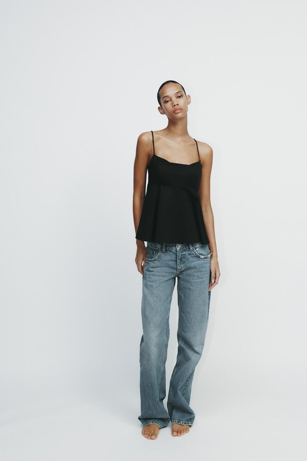 

Топ-комбинезон с баской ZARA, черный