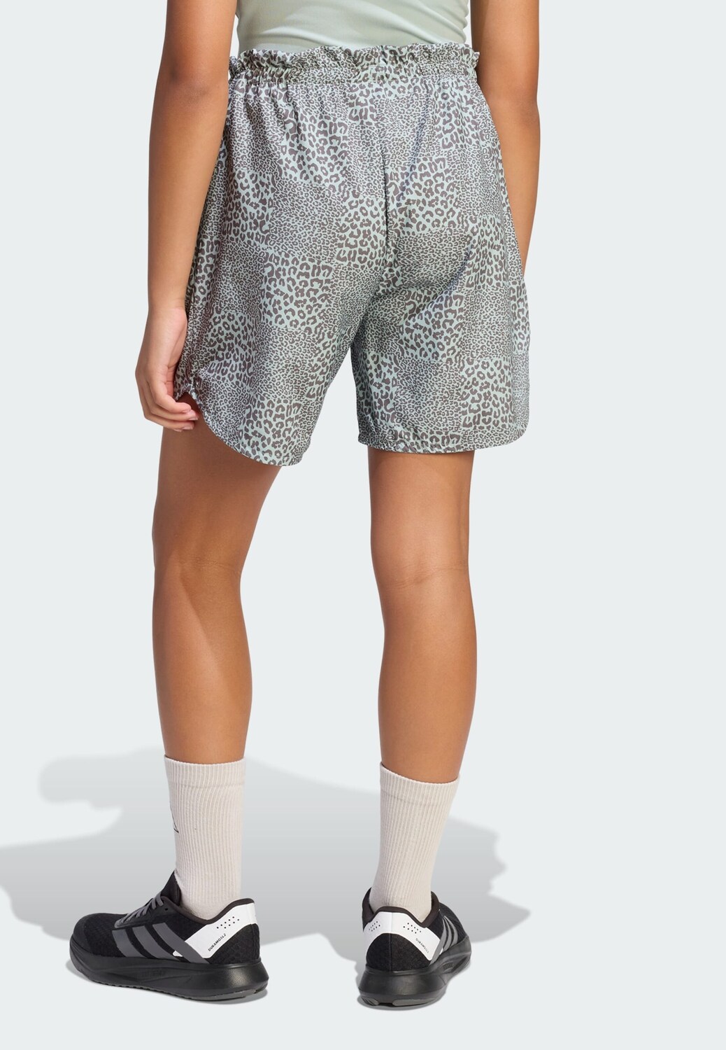 Adidas Sportswear Шорты для тренировок Loose fit 'Future Icons' в светло-зеленом цвете — фото 4