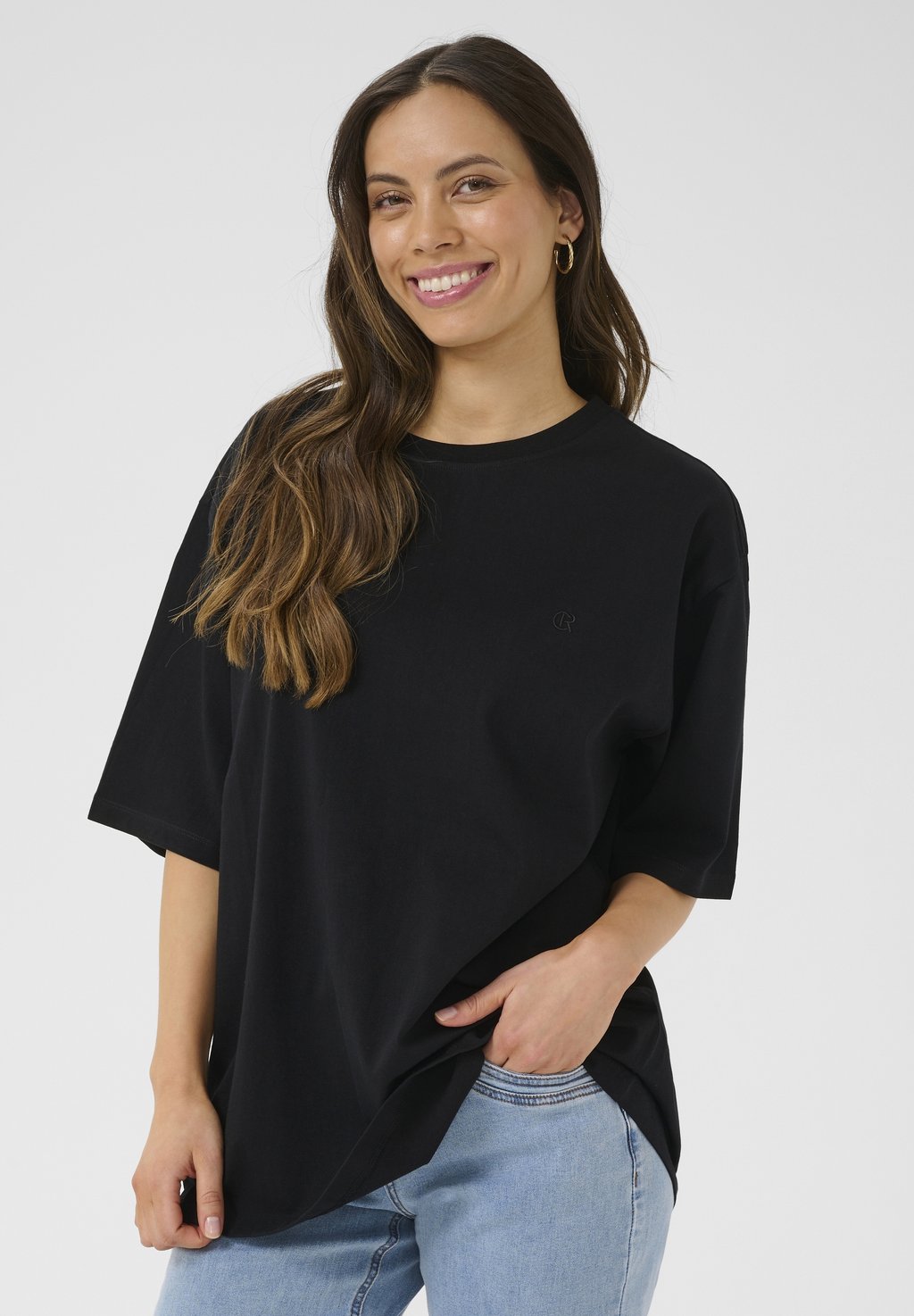 

Базовая футболка CROKINA OVERSIZED Cream, черный