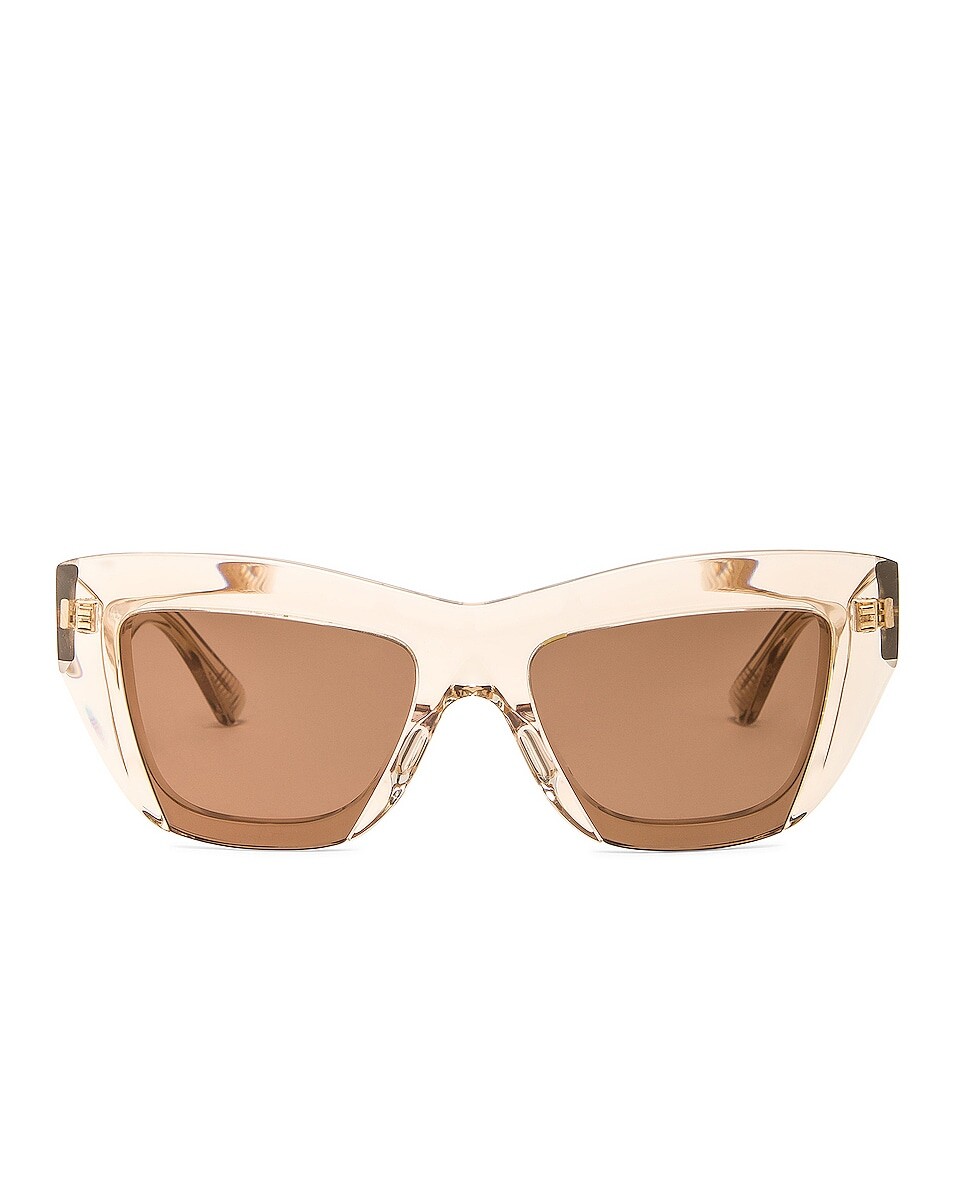 

Солнцезащитные очки Bottega Veneta Square, цвет Shiny Transparent Nude