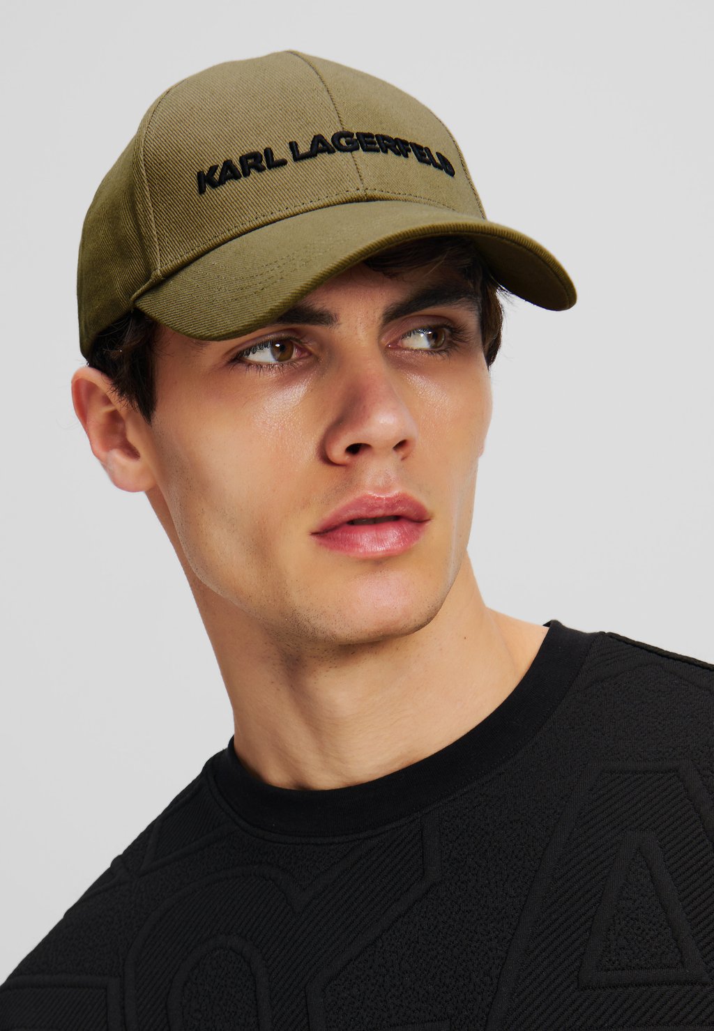 

Бейсболка ESSENTIAL KARL LAGERFELD, зеленый