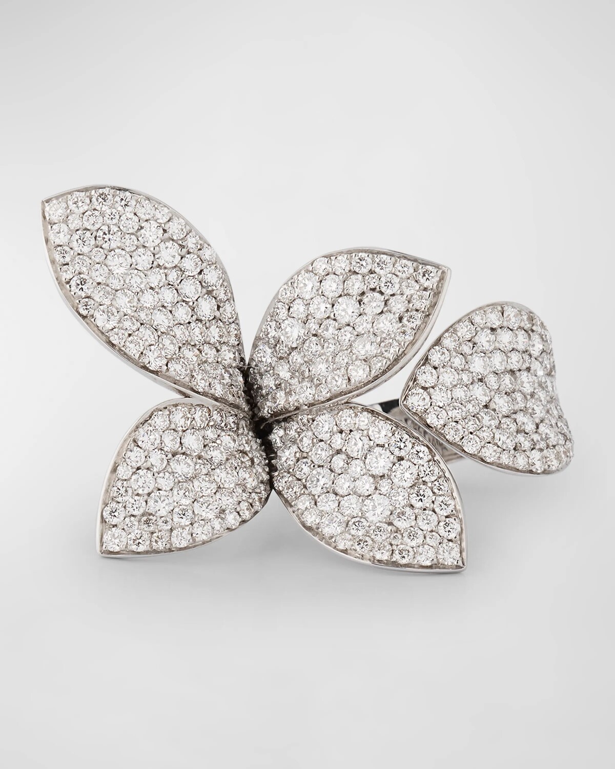 

Кольцо Giardini Secreti из белого золота 18 карат с бриллиантом и лепестком, размер 7 Pasquale Bruni