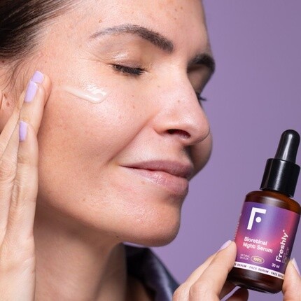 Сыворотка Freshly — Cosmetics % натуральная для лица с ретинолом, 30 мл — фото 3