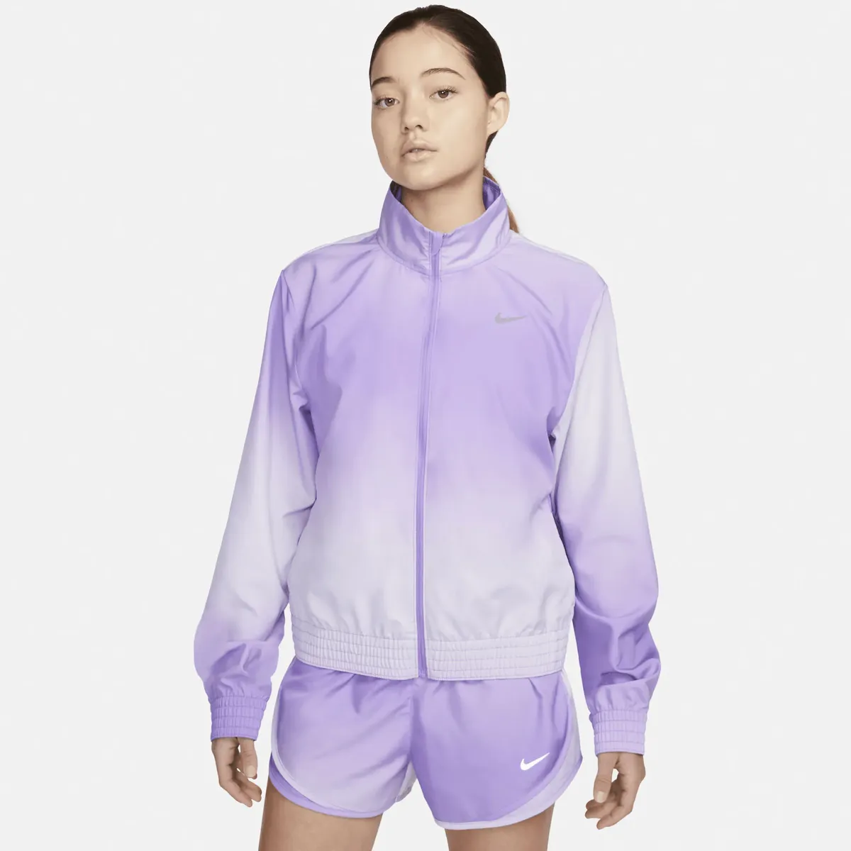 

Беговая куртка Nike "Женская беговая куртка с принтом Dri-FIT Swoosh Run", фиолетовый