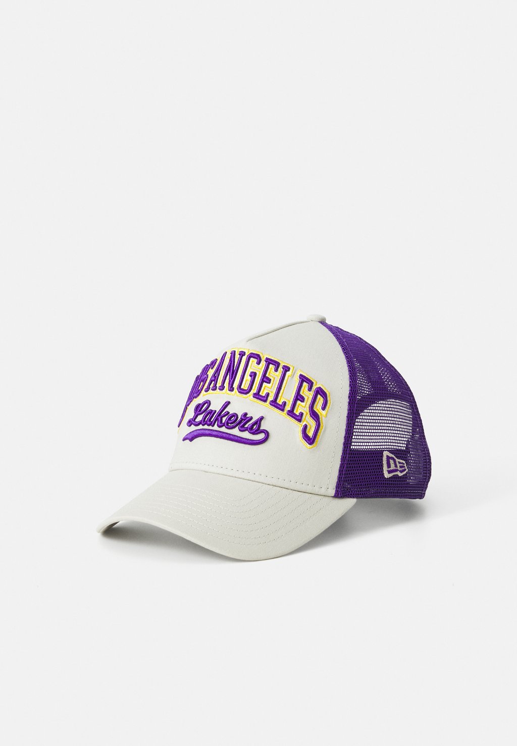 

Бейсболка NBA EFRAME TRUCKER UNISEX New Era, цвет Stone/Lilac