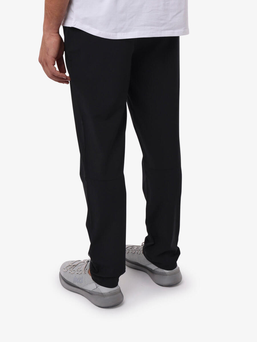 

JAKED Черные синтетические спортивные брюки для мужчин