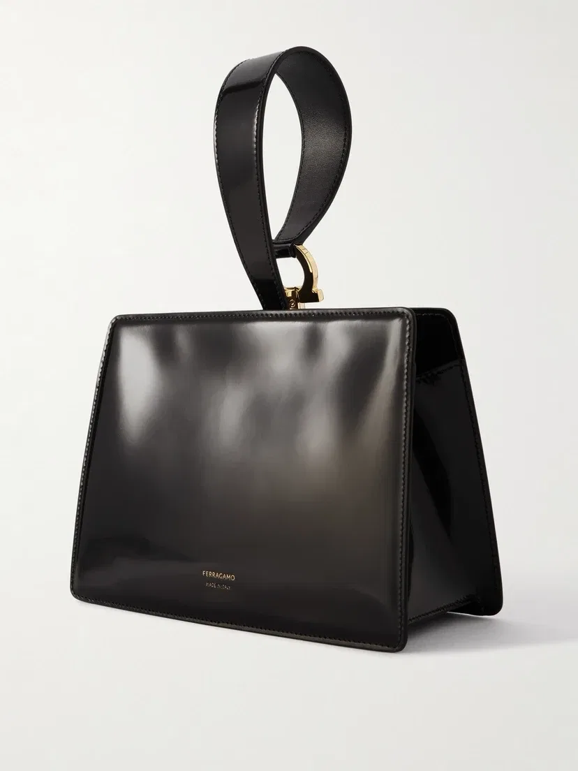 Миниатюрная сумка-клатч из блестящей кожи с украшениями Ferragamo, черный — фото 3