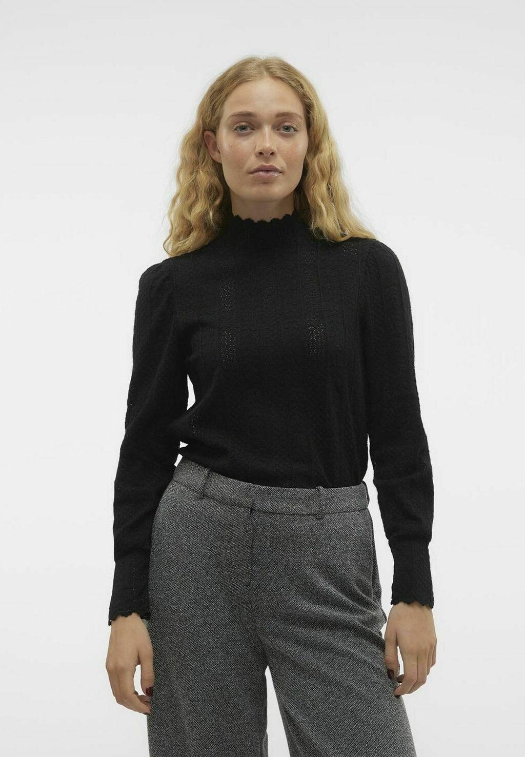 

Блузка Vero Moda, черный