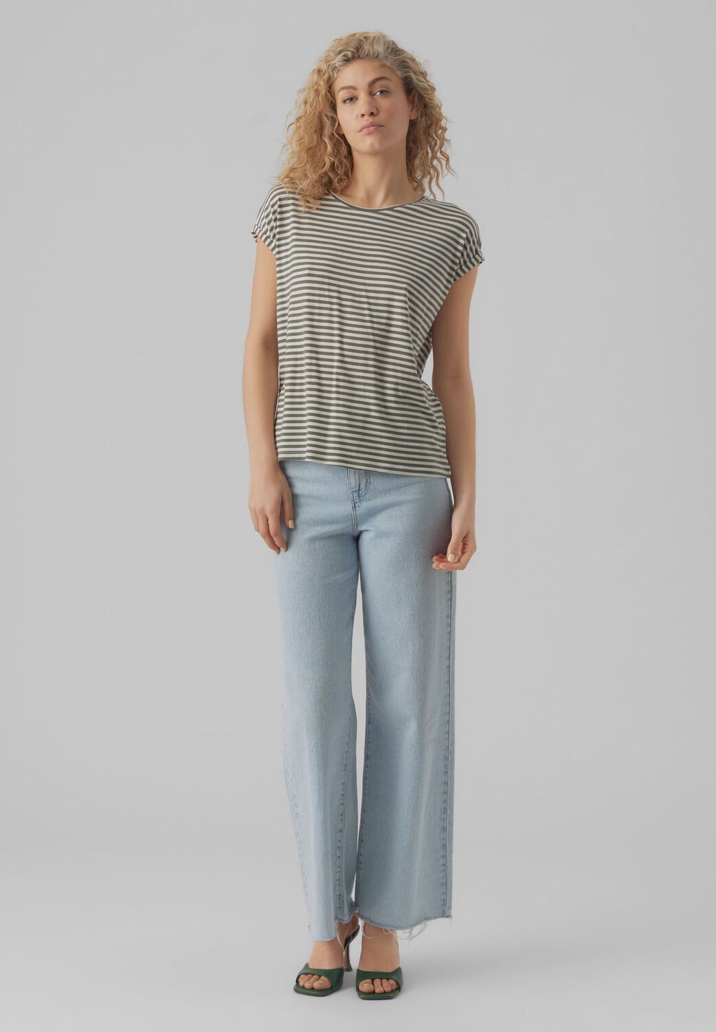 

Футболка с манжетами женская VERO MODA, цвет Laurel