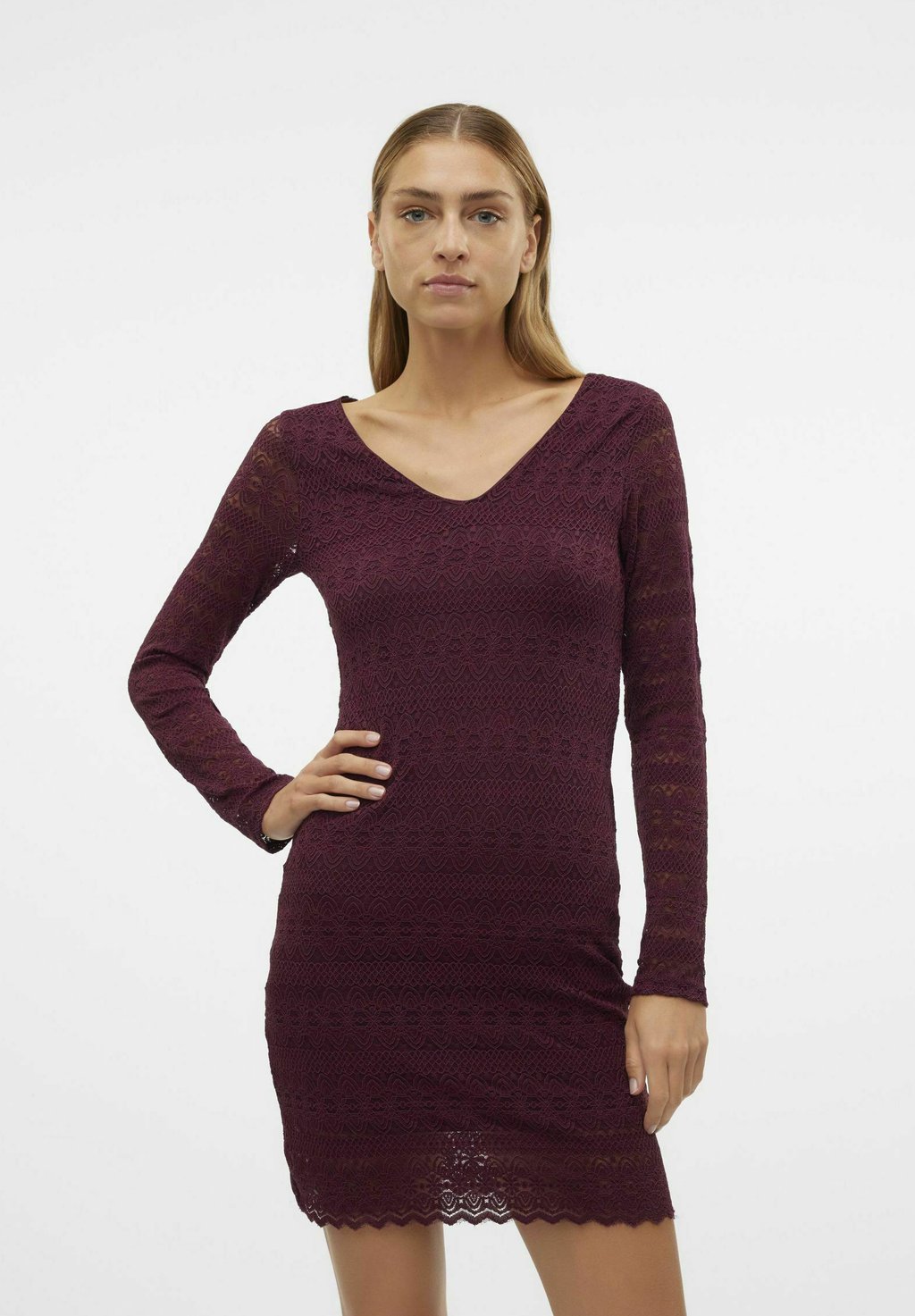 

Платье-футляр VMZOE TWO WAY SHORT DRESS Vero Moda, бургундия
