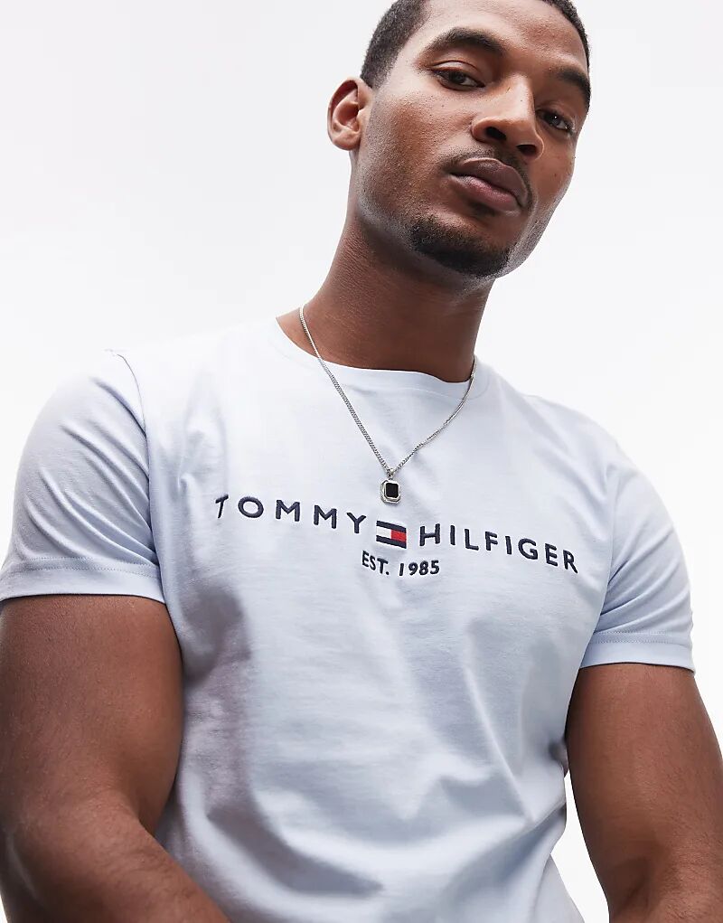 

Футболка с логотипом нежно-голубого цвета Tommy Hilfiger