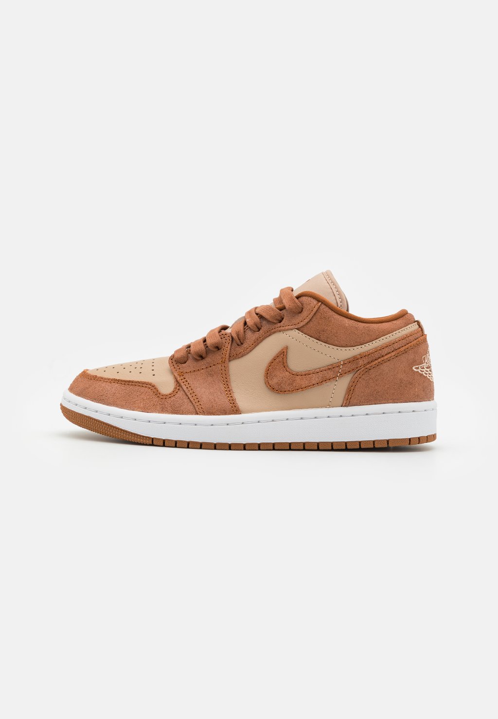 

Кроссовки низкие AIR JORDAN 1 SE, цвет legend medium brown/legend coffee/sail