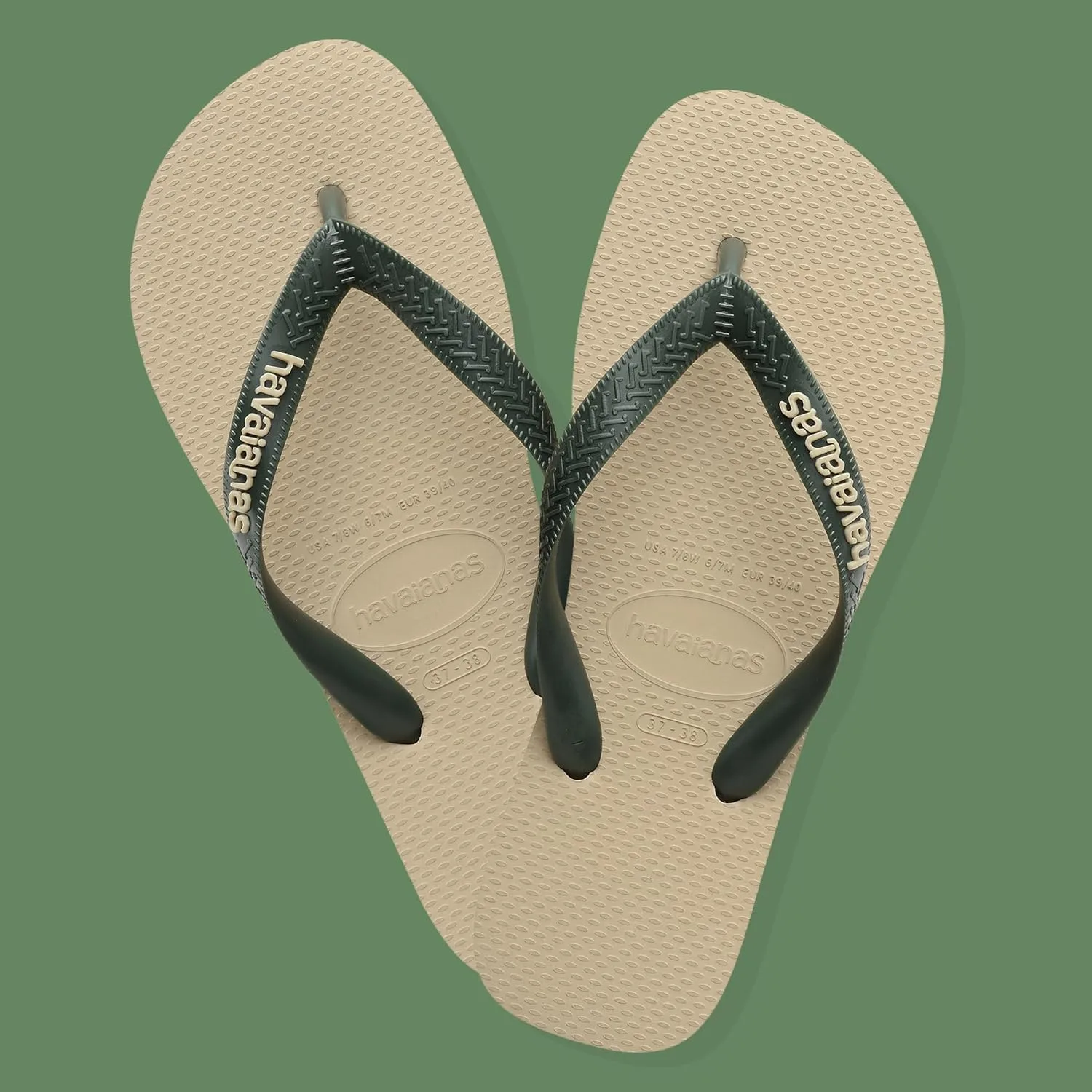 Шлепанцы Havaianas Top Logo Pop Up, простые, стильные и универсальные, созданы по мотивам Топ-модели, имеющие ремешок со специальным логотипом, незаметные, на платформе, унисекс для взрослых, серый — фото 2