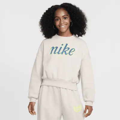 

Толстовка Nike Sportswear Club Fleece Girls' Boxy Crew-Neck Sweatshirt, цвет Light Bone/Volt