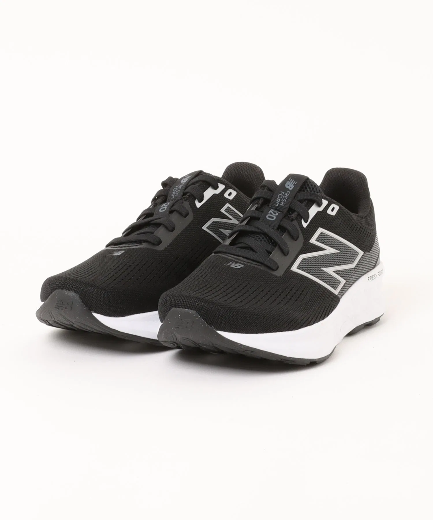 Мужские кроссовки New Balance FRESH FOAM 520 V9 чёрно-белые