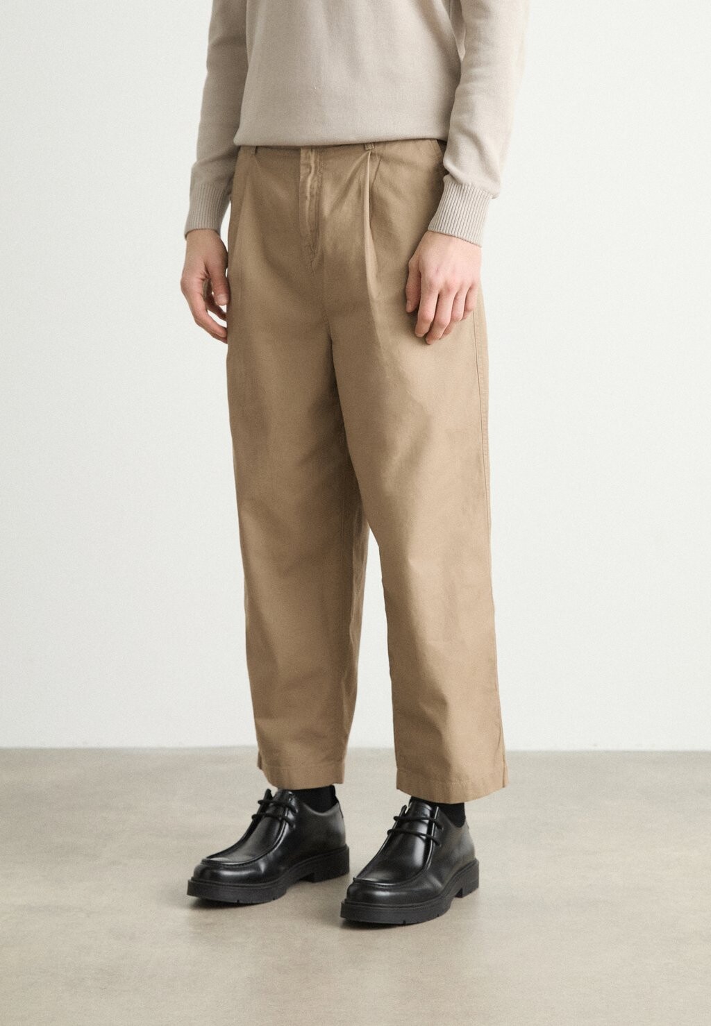 

Брюки CROPPED PLEAT Calvin Klein Jeans, коричневый