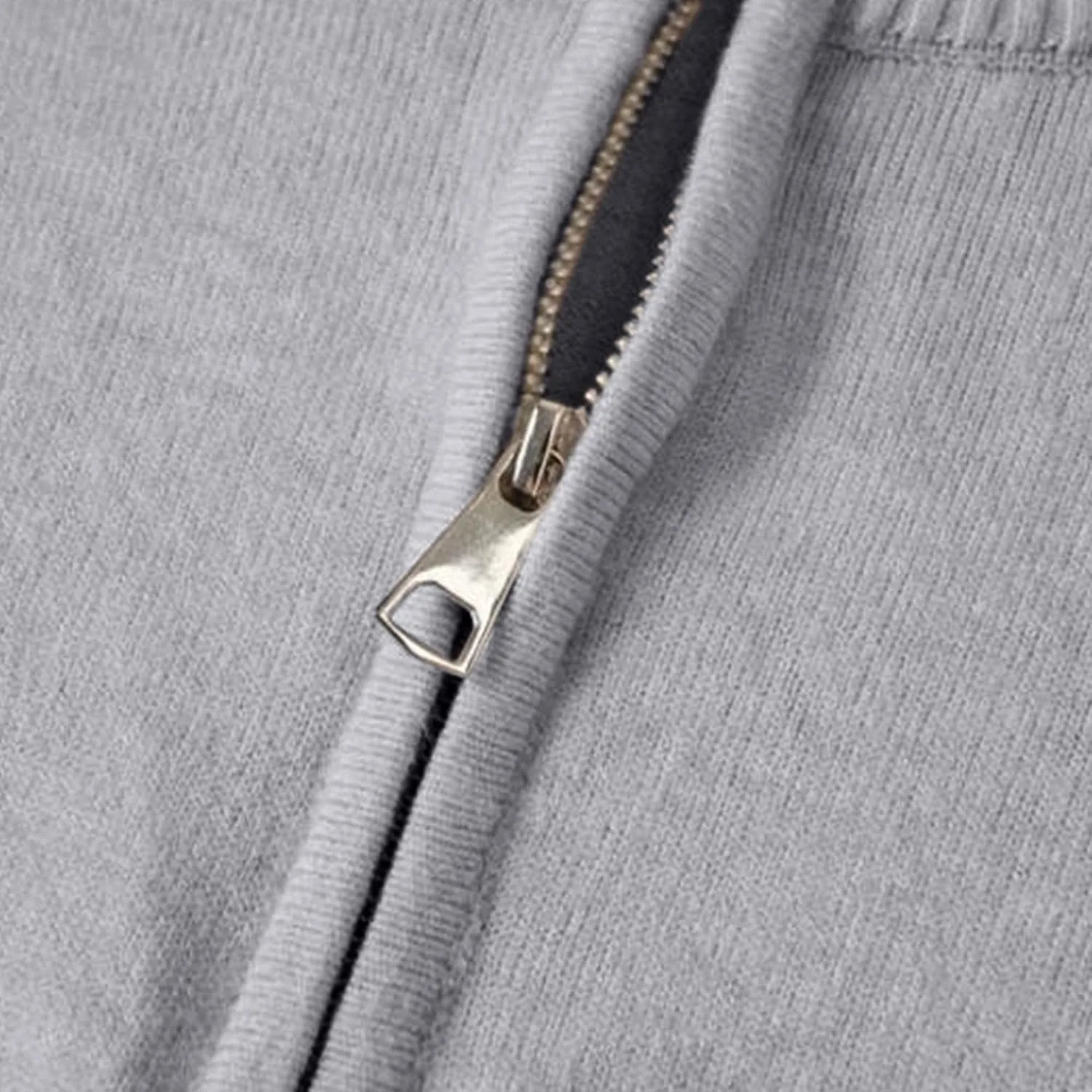 Мужской пуловер с воротником стойкой и молнией на 3/4 Slim Fit — фото 3