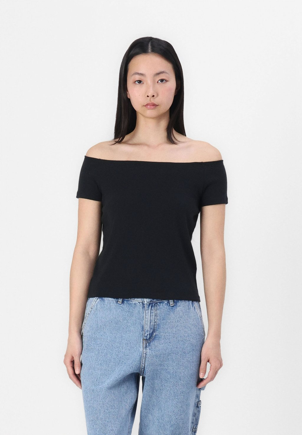 

Футболка Hollister Co., черный