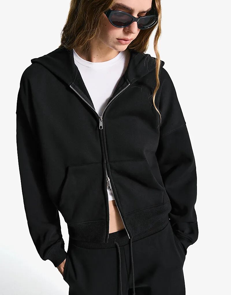 

Толстовка Bershka Oversize на молнии черного цвета