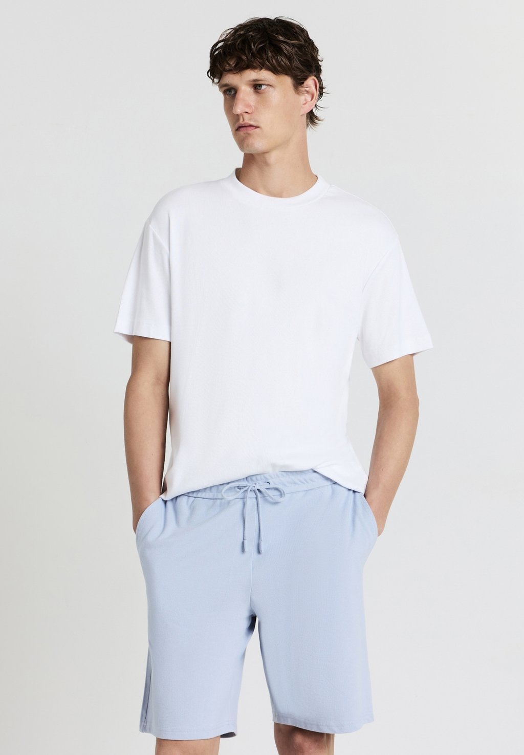 

Шорты GINNICO - Tracksuit bottoms Calliope, цвет Carta Da Zucchero Melange