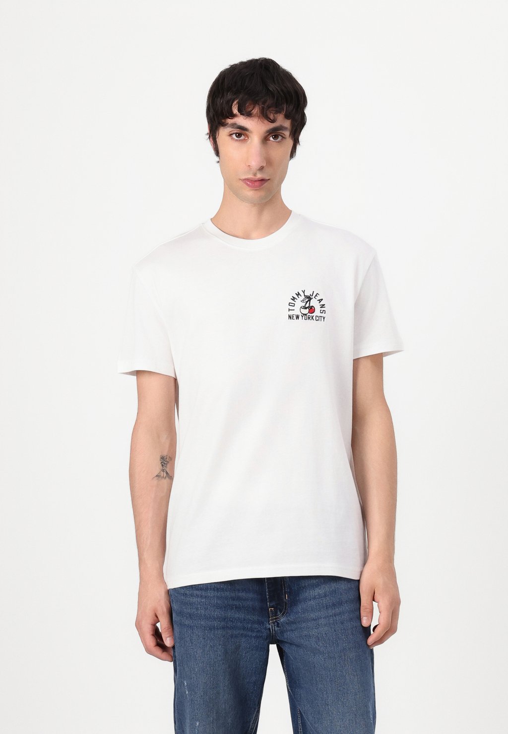 

Футболка с принтом SMALL MOTIF TEE Tommy Jeans, кремовый