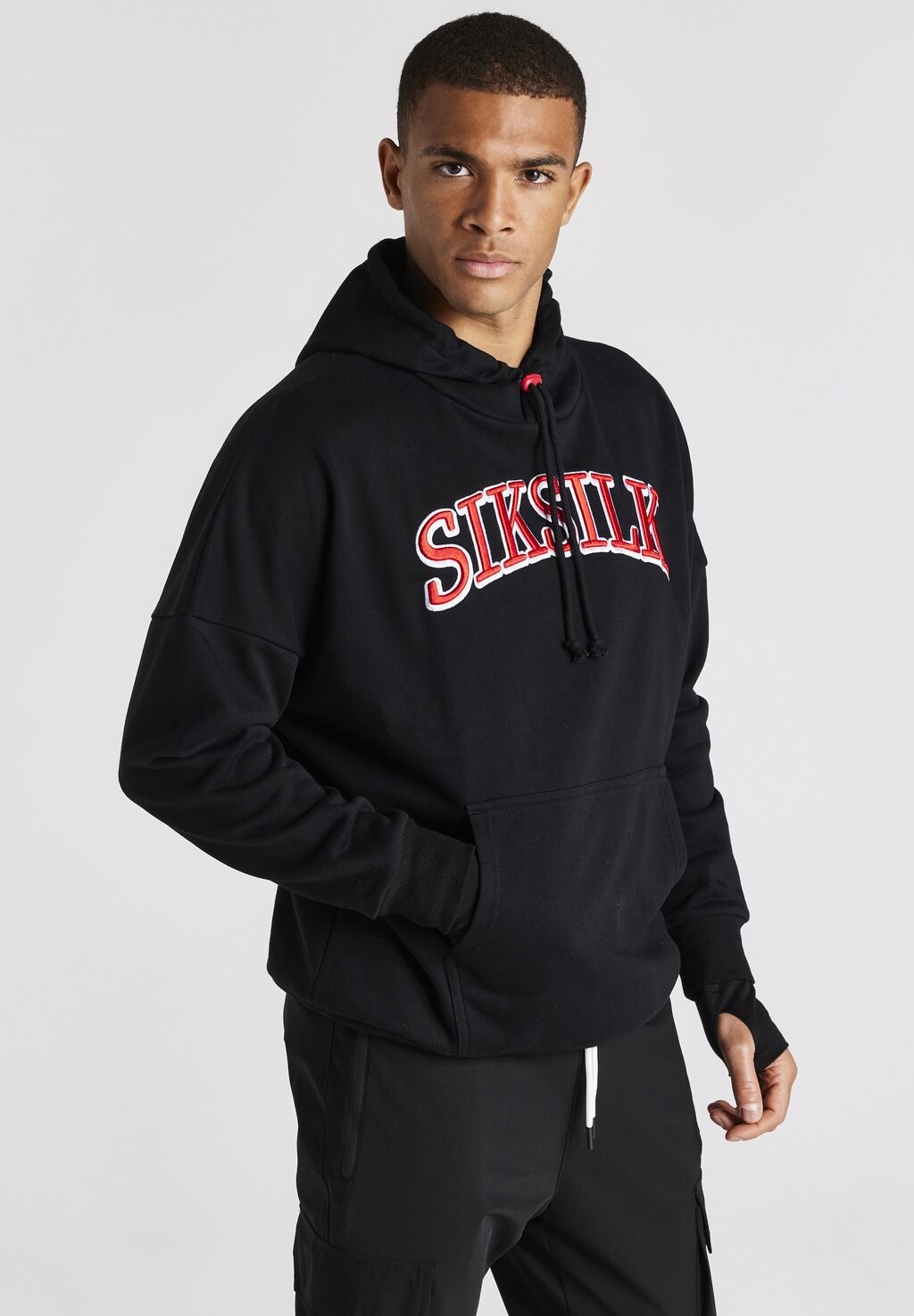 

Толстовка Shadow Logo Oversized SIKSILK, черный